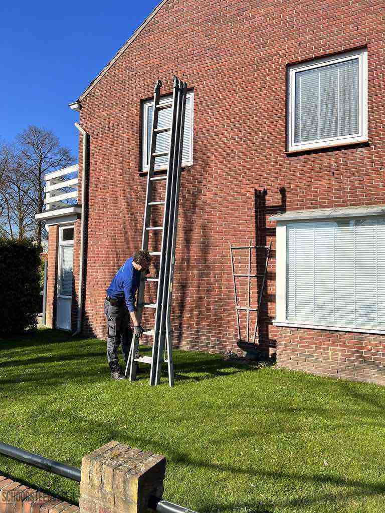 Meppel schoorsteenveger huis ladder